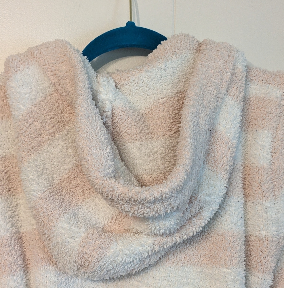 Barefoot Dreams cozy chic robe! - Picture 5 of 7
